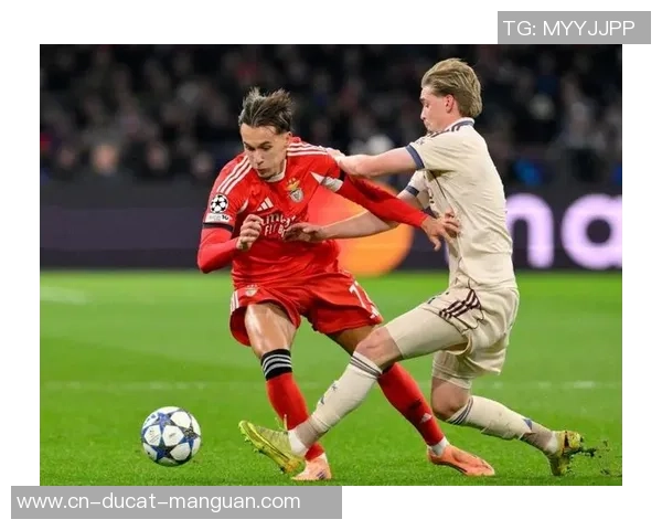 欧冠狂欢夜：曼城4-1多特 切尔西2-2+巴萨3-3 穆里尼奥局面4连败